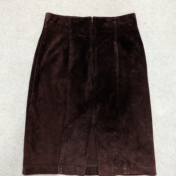 Gorgeous vintage Danier midi suede chocolate brown skirt - Picture 5 of 7